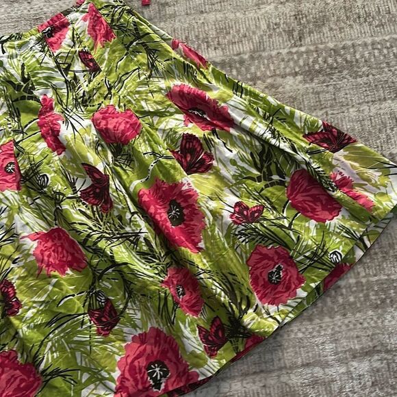 Talbots size 2P Green and pink floral and butterfly print skirt Church skirt - Picture 3 of 5